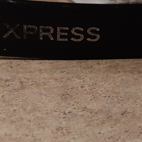 Express black embossed with Rhinestones genuine Italian leather belt sz. 36"-40" - Picture 5 of 6